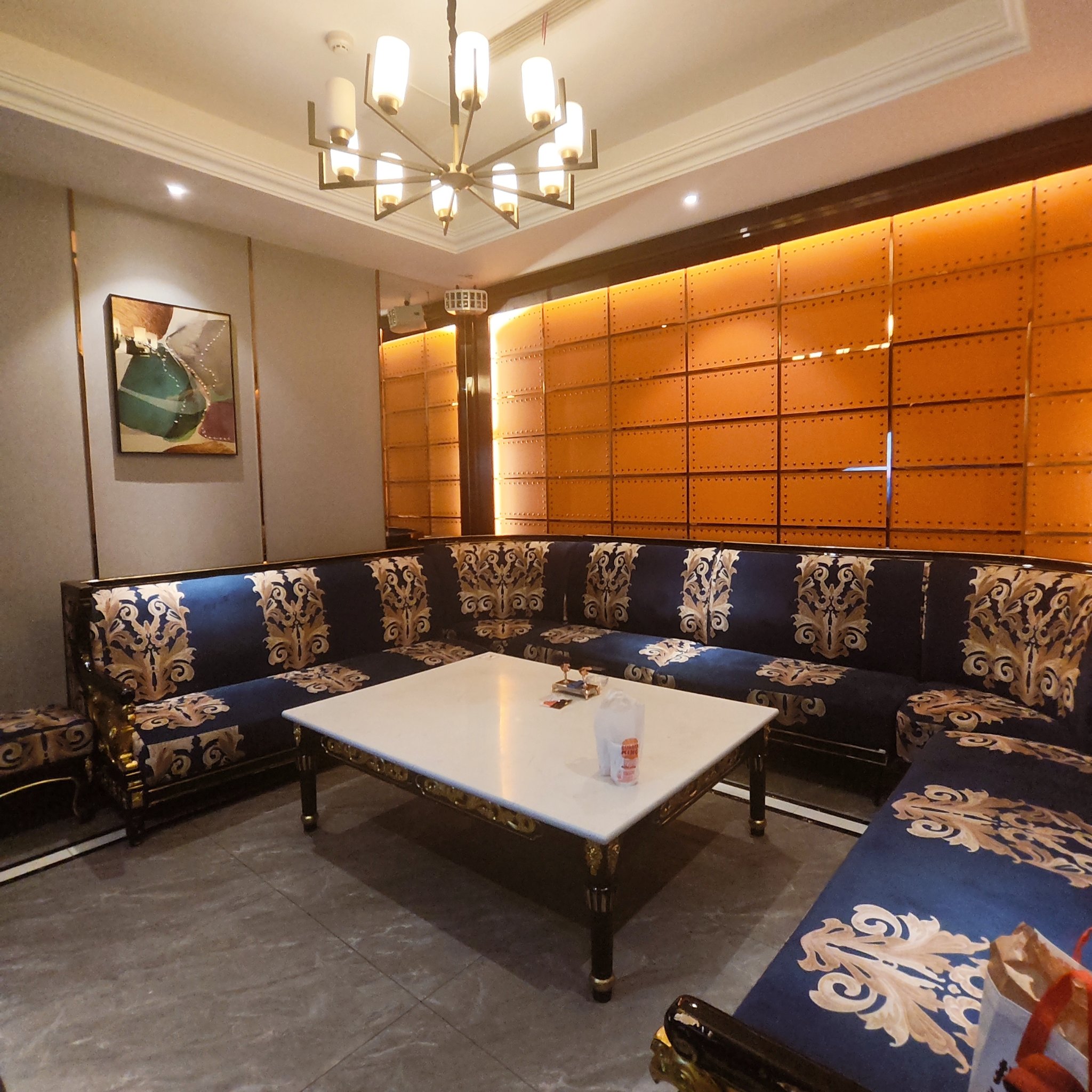 定西商务ktv消费方式指南-临洮县ktv预订